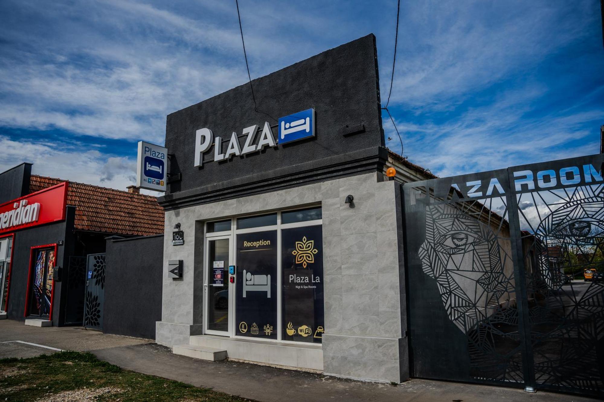 Plaza La - Night&Spa Sremska Mitrovica Exterior foto