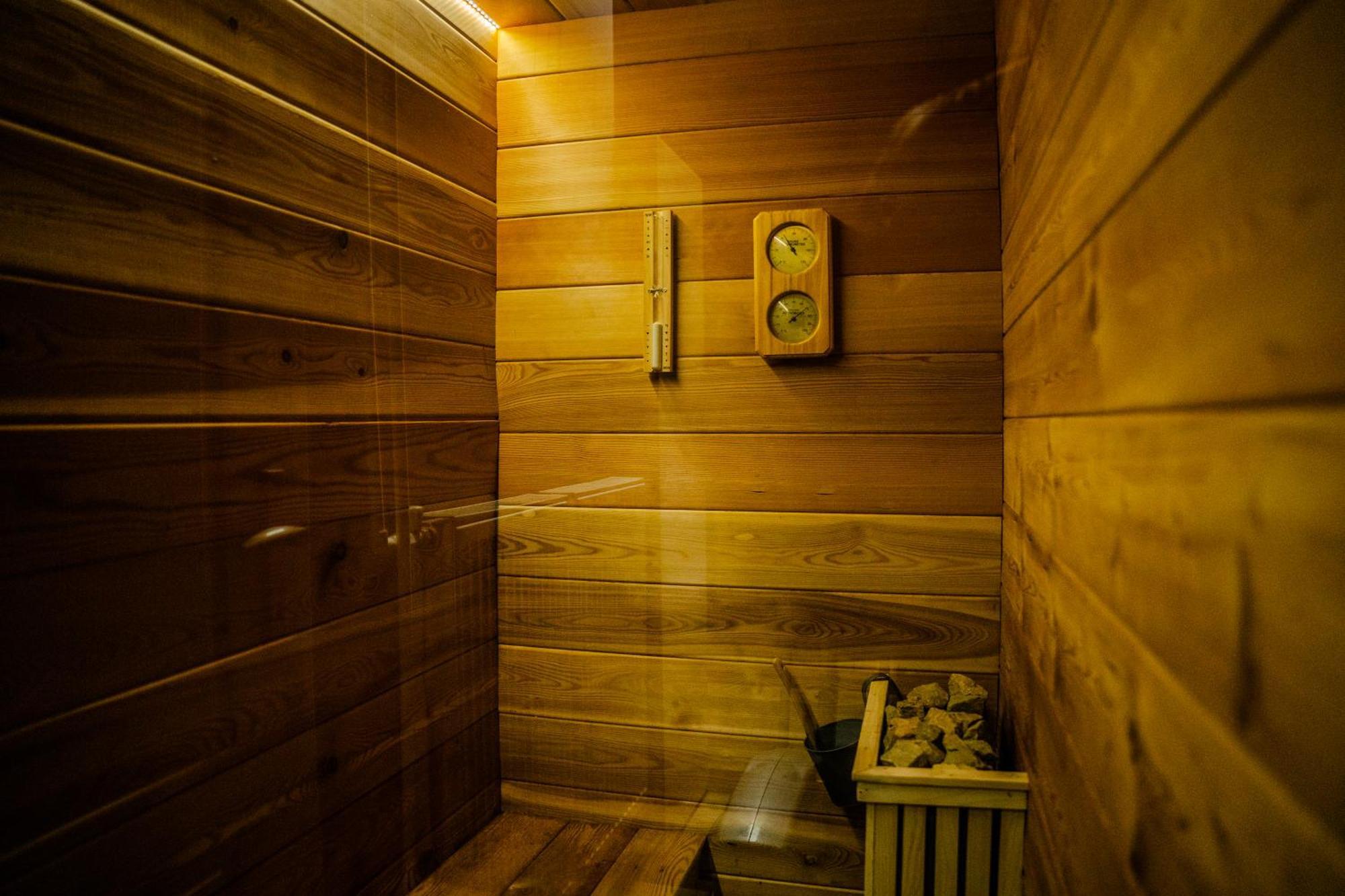Plaza La - Night&Spa Sremska Mitrovica Exterior foto